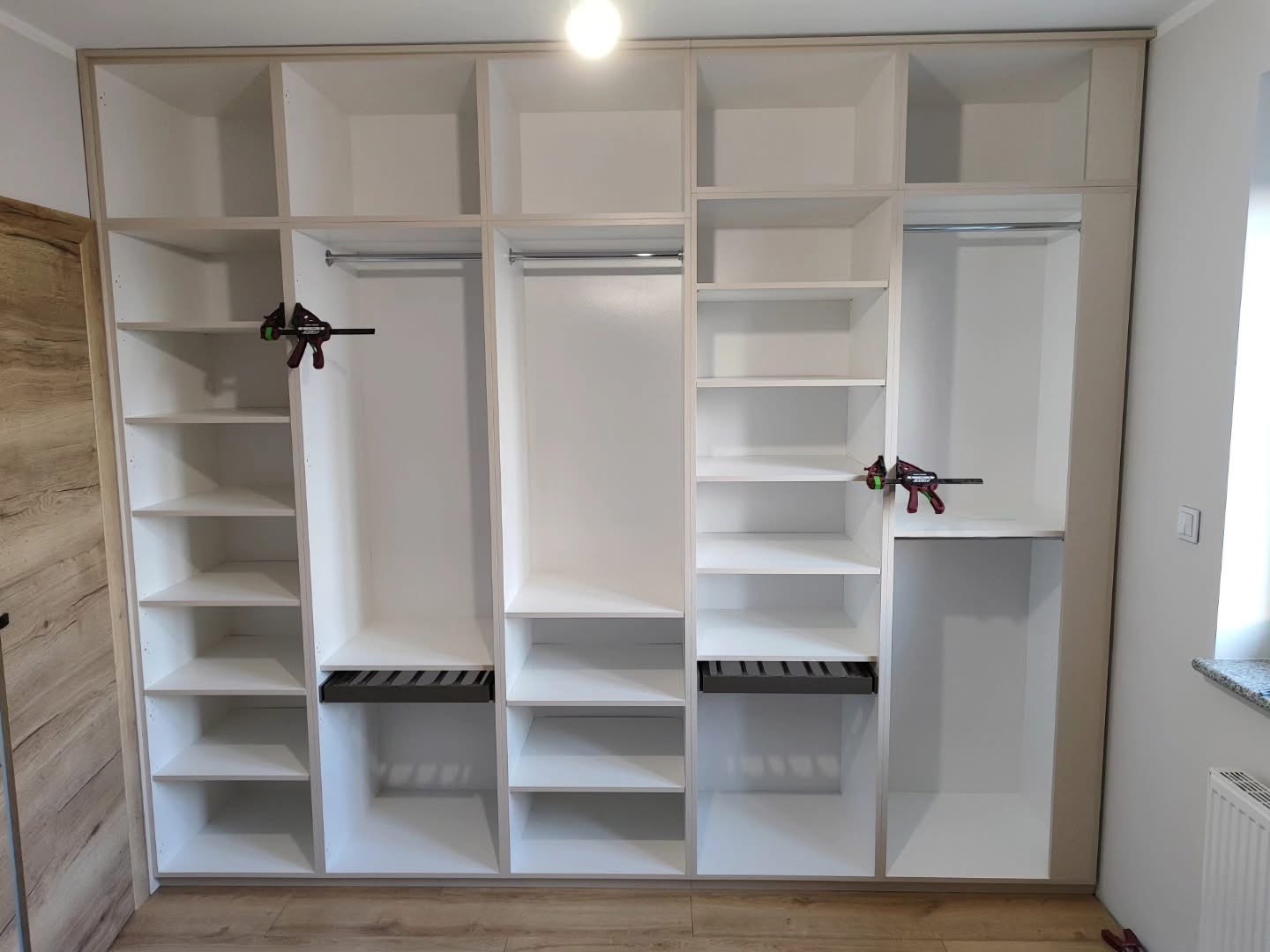 Szafa w sypialni na wymiar